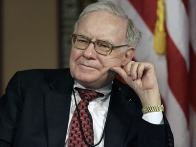 Bước sang 2025, Warren Buffett nắm nhiều tiền mặt chưa từng thấy