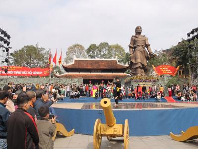 Hà Thành tưng bừng mở hội du xuân