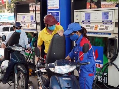 Giá xăng dầu đồng loạt giảm ngay sau kỳ nghỉ lễ