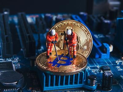 “Thợ mỏ” Bitcoin gấp rút chuyển thiết bị trước khi Mỹ áp thuế mới
