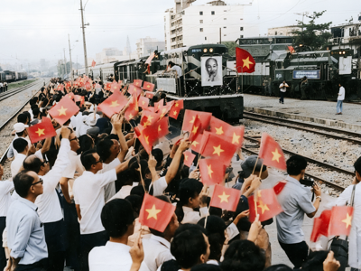 Đoàn tàu Thống nhất chuẩn bị lăn bánh, hướng tới lễ kỷ niệm 50 năm Ngày Giải phóng miền Nam