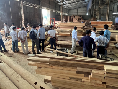 “Mặc áo mới” cho sản phẩm của các làng nghề gỗ