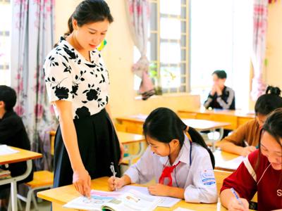 Công khai và chuẩn hóa các thủ tục xét thăng hạng chức danh nghề nghiệp cho giáo viên