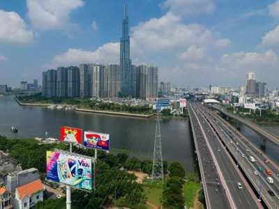 Ngân hàng số đồng hành cùng TP.HCM bừng sáng đô thị thông minh