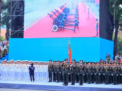[Phóng sự ảnh]: Trang nghiêm và xúc động trong ngày hội thống nhất non sông tại TP. Hồ Chí Minh