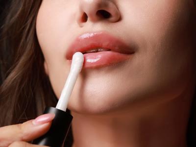 Dầu dưỡng môi: Sản phẩm "3 trong 1" nên có 