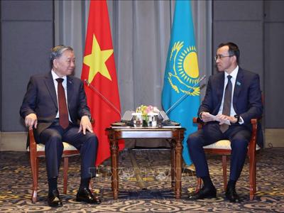 Tổng Bí thư Tô Lâm hội kiến Chủ tịch Thượng viện Kazakhstan Maulen Ashimbayev