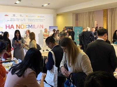 Vietnam Airlines công bố khai trương đường bay thẳng Hà Nội - Milan tại Chương trình Xúc tiến Du lịch Việt Nam - Châu Âu