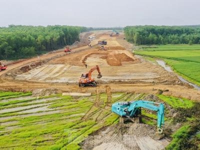 Bàn giao toàn bộ mặt bằng dự án cao tốc TP.HCM - Mộc Bài trong tháng 12/2025
