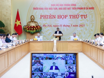 Thủ tướng yêu cầu cơ bản xóa nhà tạm, nhà dột nát trên cả nước trước 31/10/2025