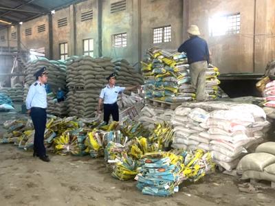 Thanh Hóa và Huế triển khai đợt cao điểm chống buôn lậu, gian lận thương mại và hàng giả