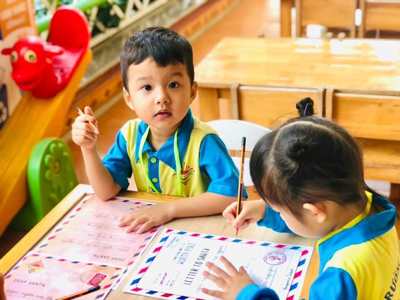 Thẩm tra dự thảo Nghị quyết về Phổ cập mầm non cho trẻ từ 3-5 tuổi