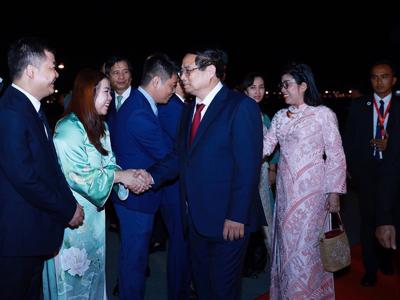 Thủ tướng Phạm Minh Chính tới Kuala Lumpur, bắt đầu thăm Malaysia và dự Hội nghị Cấp cao ASEAN