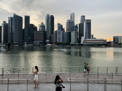 “Giàu và ngây thơ”, nhiều người Singapore mắc bẫy lừa đảo trực tuyến