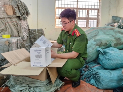 Nghệ An: Triệt phá đường dây buôn bán 480.000 sản phẩm dầu gội, nước xả, kem đánh răng giả 