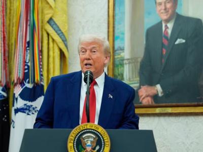 Chính quyền Tổng thống Trump ra lệnh cấm doanh nghiệp Mỹ bán phần mềm chip cho Trung Quốc