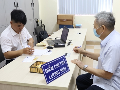 Số người hưởng lương hưu bất ngờ tăng mạnh 