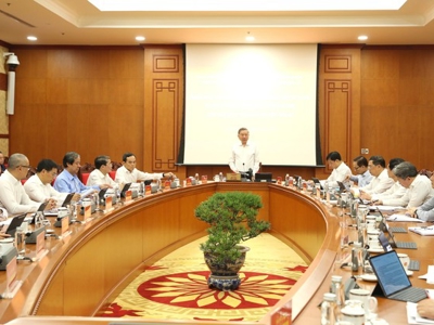 Party leader asks for greater efforts to promote innovation, digital transformation