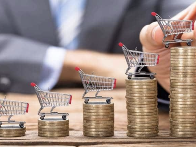 Định giá cổ phiếu bán lẻ đang ở mức cao lịch sử, áp lực điều chỉnh mạnh nếu sức mua hồi phục không đều