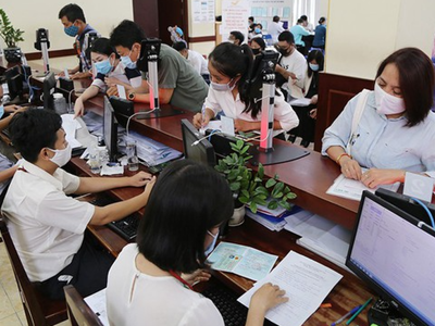 Bộ Nội vụ: Đề xuất bổ sung thêm một số trường hợp được tiếp nhận vào công chức