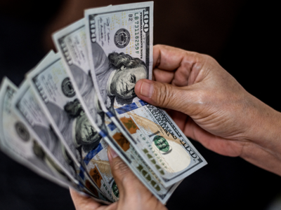 Giới đầu cơ đặt cược đồng USD tiếp tục mất giá