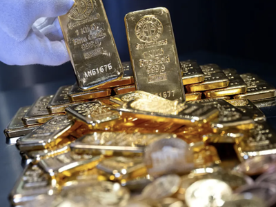 Giá vàng hướng mốc 3.400 USD/oz khi đồng USD giảm giá