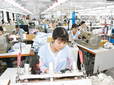 Xuất khẩu dệt may, da giày: Giữ thị trường Hoa Kỳ và hướng đến những “miền đất mới”