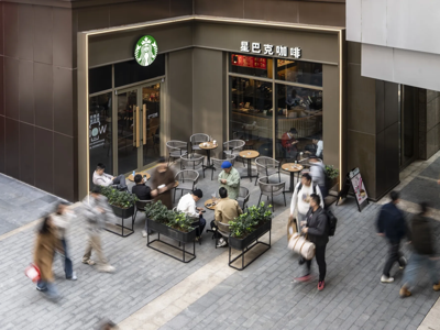 Starbucks cuối cùng vẫn phải tham gia vào cuộc chiến giá cả