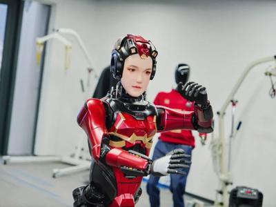 Một công ty Trung Quốc đang chế tạo robot vừa làm việc nhà vừa có chỉ số cảm xúc cao