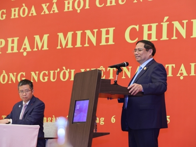 Thủ tướng gặp gỡ cộng đồng người Việt Nam tại Trung Quốc
