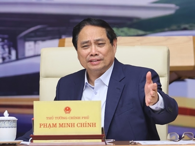 Thủ tướng yêu cầu đồng loạt triển khai giải phóng mặt bằng 2 dự án đường sắt vào dịp 19/8/2025