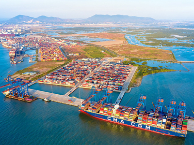 Bộ Xây dựng ủng hộ đề xuất cảng tổng hợp và container Cái Mép Hạ
