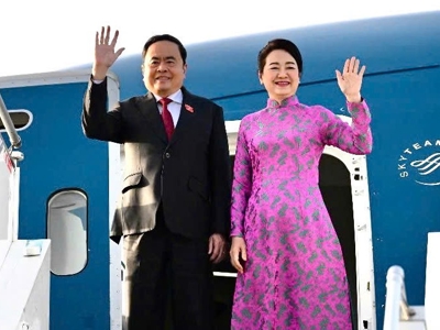 Chủ tịch Quốc hội Trần Thanh Mẫn tới Rabat, bắt đầu chuyến thăm chính thức Vương quốc Morocco