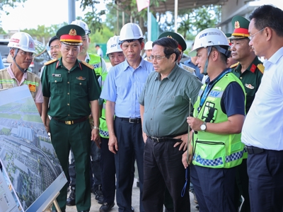Thủ tướng kiểm tra tiến độ Cảng hàng không Đồng Hới