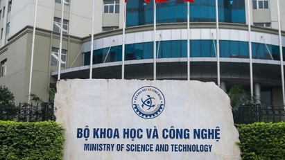 Học viện Chiến lược Khoa học và Công nghệ có chức năng đào tạo thạc sĩ, tiến sĩ khoa học, công nghệ