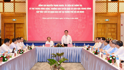 "Cần đẩy nhanh việc nghiên cứu mô hình báo chí mới theo hướng tập đoàn báo chí hoặc tổ hợp báo chí"