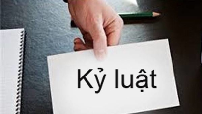 Bãi bỏ hình thức kỷ luật giáng chức và hạ bậc lương đối với công chức