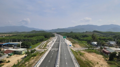 Bộ Tài chính kiến nghị giao địa phương rà soát việc chọn thầu cao tốc TP.HCM - Chơn Thành