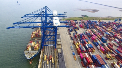 PM approves construction of four more container terminals in Hai Phong