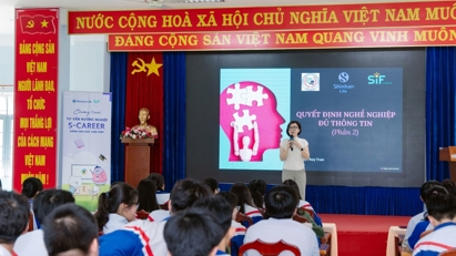 Shinhan Life Vietnam conducts career orientation program S-Career 2025