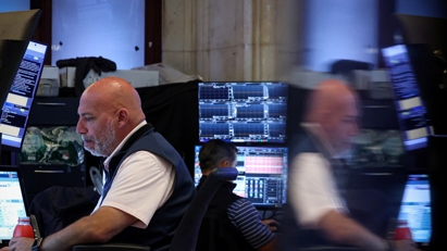 S&P 500 lập kỷ lục nhờ tin đàm phán hoãn thuế Mỹ - Trung, giá dầu giảm phiên thứ ba liên tiếp