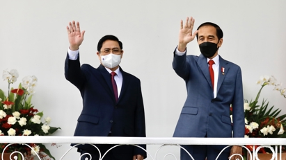 Thủ tướng Phạm Minh Chính về tới Hà Nội, kết thúc chuyến công tác nước ngoài đầu tiên