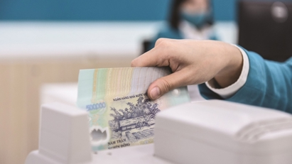 Ngân hàng "rượt đuổi" nhau tăng vốn điều lệ
