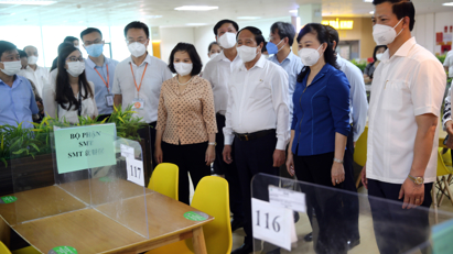 Phó Thủ tướng Lê Văn Thành kiểm tra công tác chống dịch ở Khu công nghiệp Quế Võ, Bắc Ninh