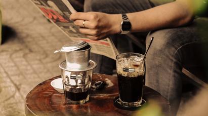 Cơ hội và thách thức nào cho kinh doanh cà phê bình dân?