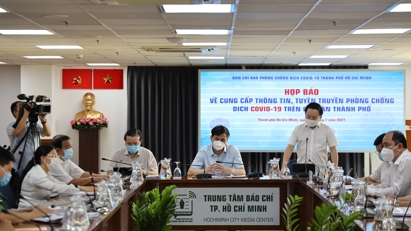 TP.HCM: Hơn 60.000 lao động tự do, bán vé số dạo đã được hỗ trợ