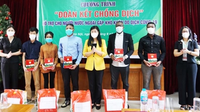Support for Covid-hit foreigners in Hanoi