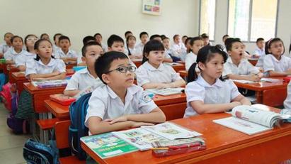 Hà Nội giữ nguyên học phí, chi 892 tỉ đồng hỗ trợ học sinh gặp khó khăn