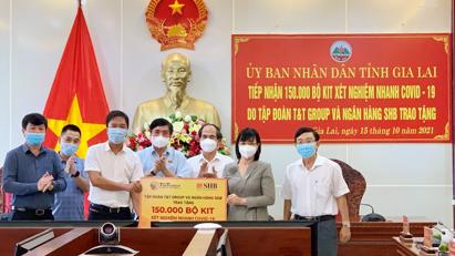 T&T Group và SHB trao tặng kit xét nghiệm nhanh hỗ trợ một số tỉnh, thành trên cả nước