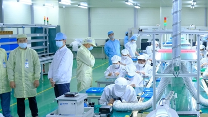 CEO Nguyễn Tử Quảng: "Tai nghe AirB có gần 100 linh kiện"